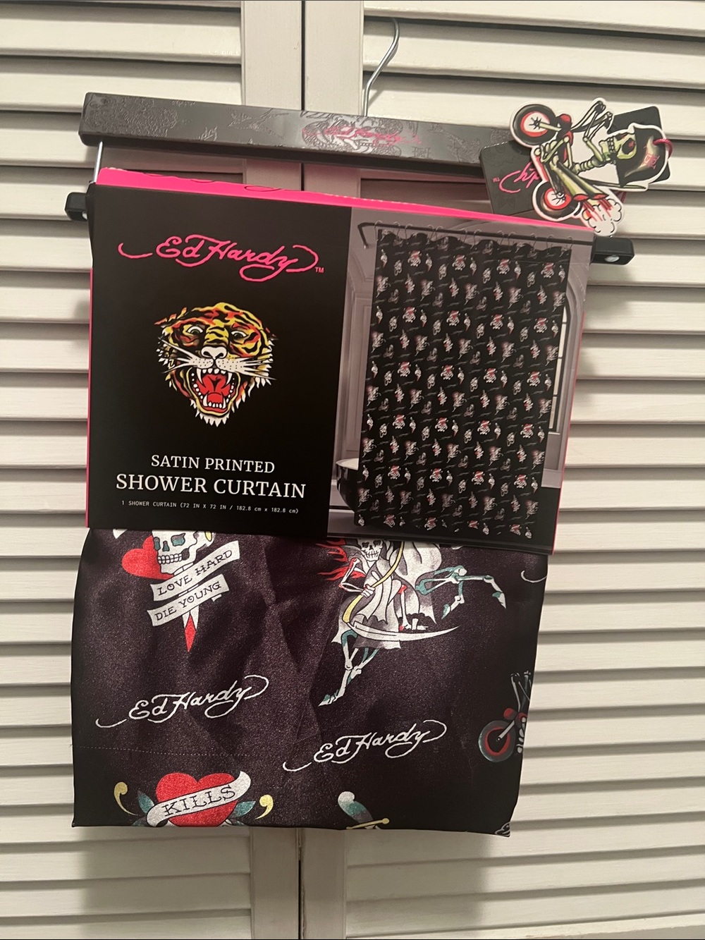 #3213**Shower Curtain ED HARDY Satin Printed Curtain Shower